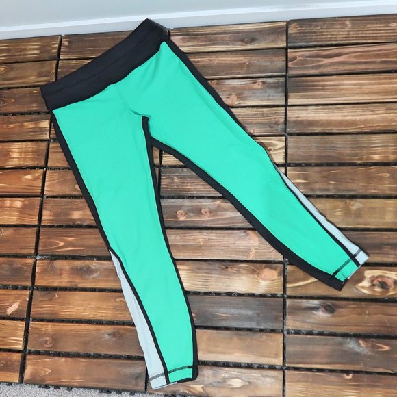 Lululemon Run Pace Tight Leggings 6 - Picture 3 of 13